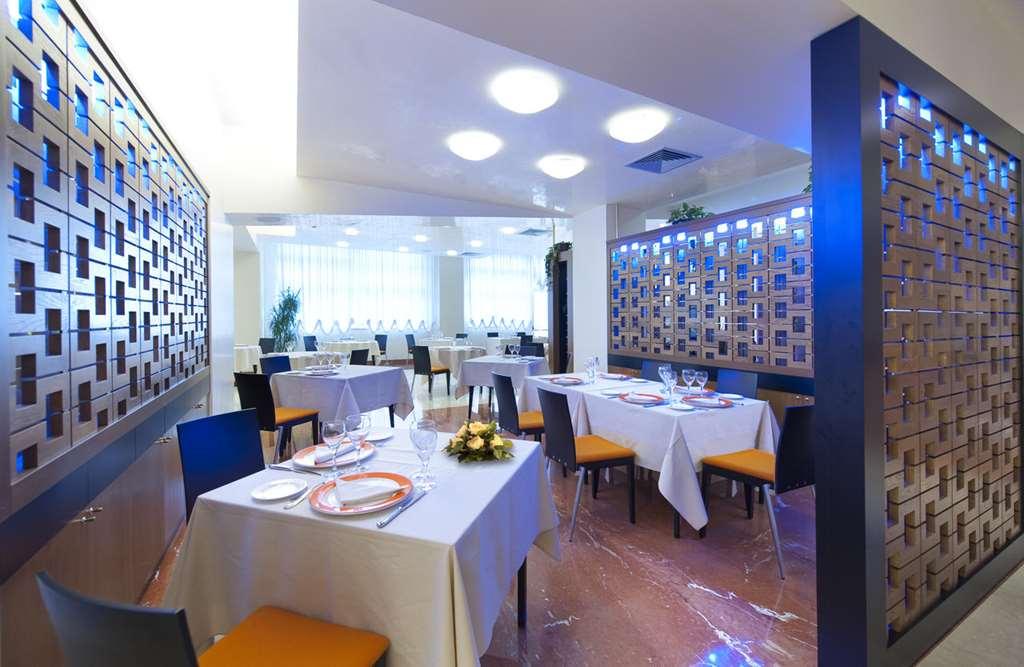 Park Hotel Centro Congressi Potenza Restoran gambar
