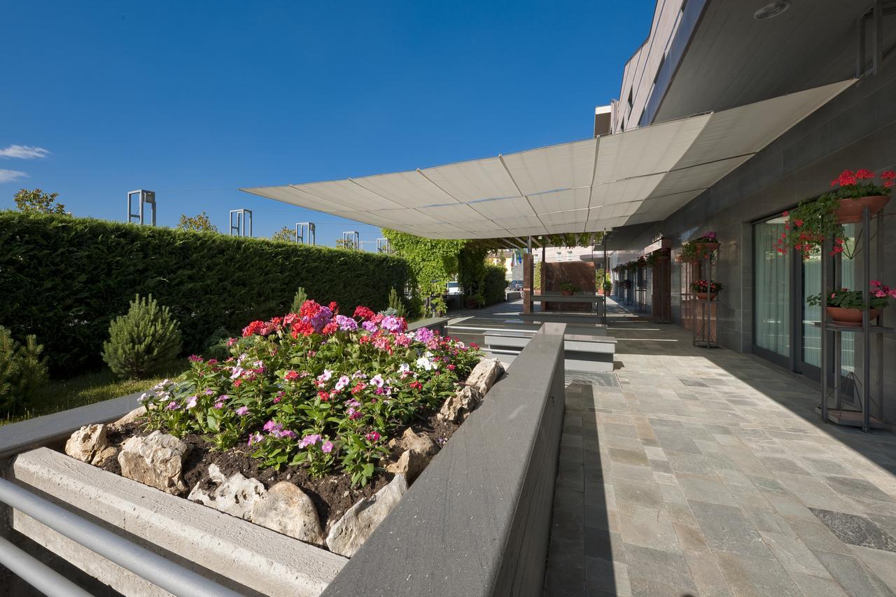 Park Hotel Centro Congressi Potenza Luaran gambar