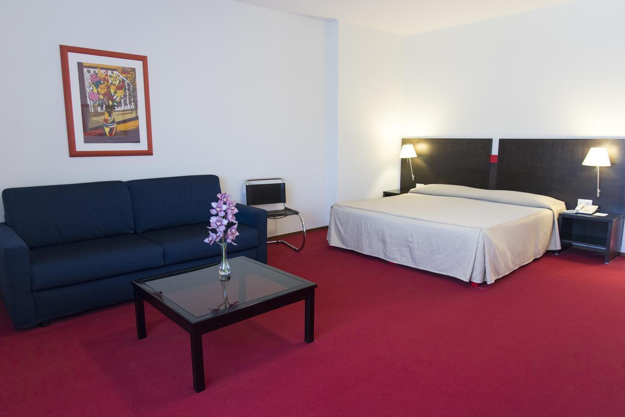 Park Hotel Centro Congressi Potenza Luaran gambar